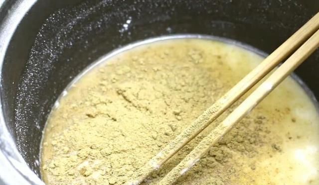  学会|腌咸鸭蛋，学会这个简单方法，7天就能吃，个个起沙流油