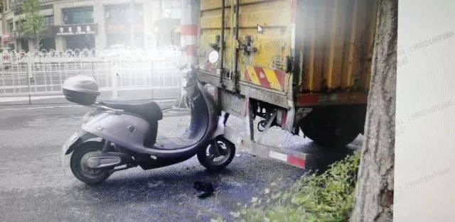  自行车|@电动自行车驾驶人：这些坏习惯该改改了！