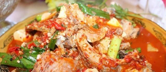  味道|这两种调味料都是腥味的“催化剂”，不管炖什么鱼，都不要放