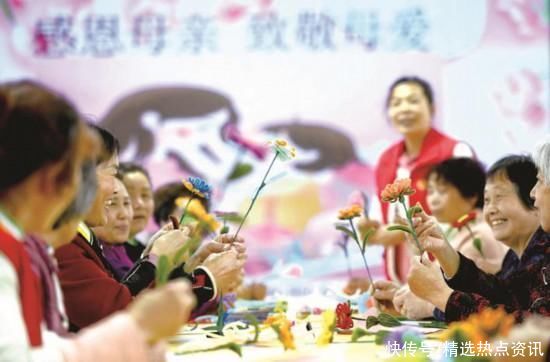以手工花致敬母爱 以手工花致敬母爱