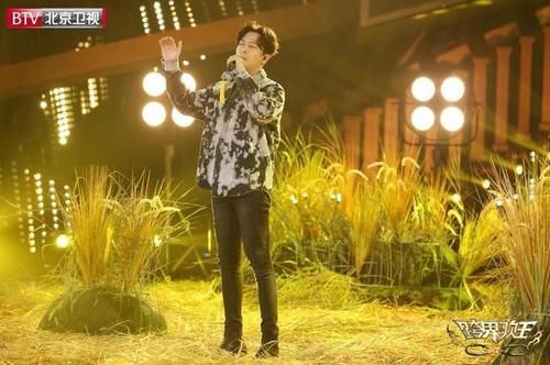  歌王|《跨界歌王》姜潮重回舞台评“最强首秀” 凌潇肃唐一菲羡煞旁人