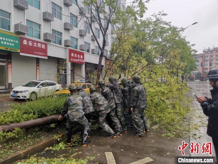 多变|“黑格比”24小时：台风“多变”浙江“快招”以对