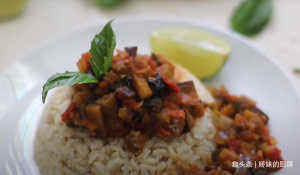 茄子|纯素炖菜食谱，茄子加上番茄这样做，营养丰富还好消化