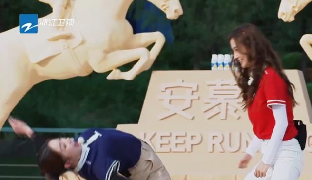  孟美岐|《奔跑吧》热播，马术主题孟美岐展示超强腰力，张大大表情包频出