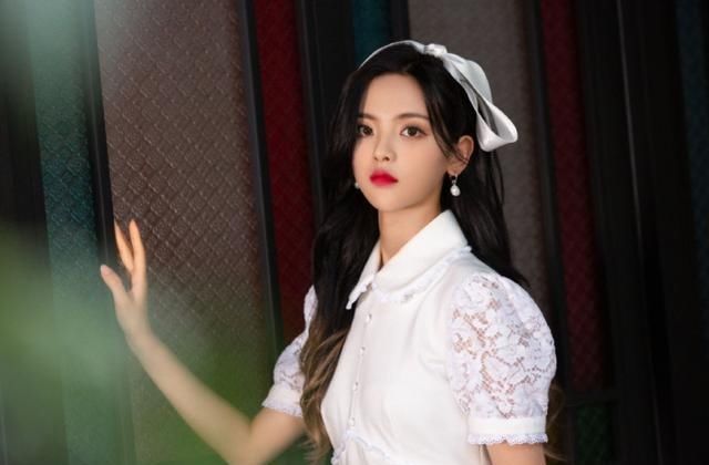  黑粉|资源井喷！杨超越再度“收割”新综艺，解散后事业发展打脸黑粉