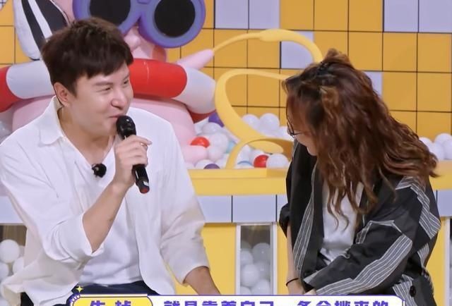  节目|吴昕想抢朱桢主持人的位置，听到朱桢说了什么后，好心酸