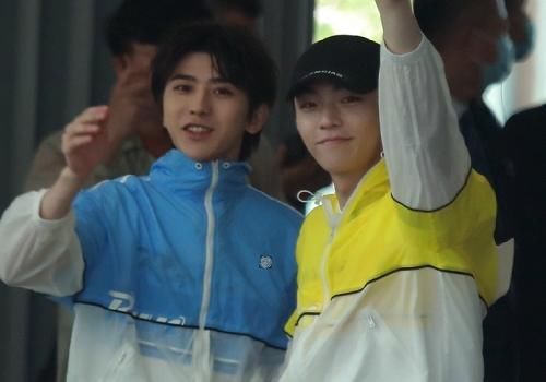  节目|奔跑吧路透：蔡徐坤跟陈立农不一个队，却常待一快，大厂男孩的友谊