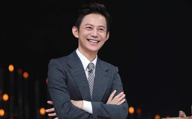  节目|多年好友节目同台，万年老好人何炅为何全程冷脸？原因竟是这样！