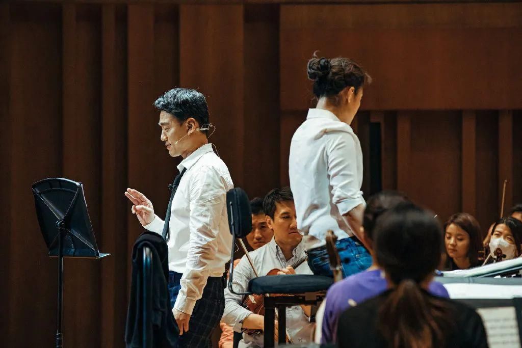  分饰两角|见过一人分饰两角的，但你见过一人分饰22角的吗？