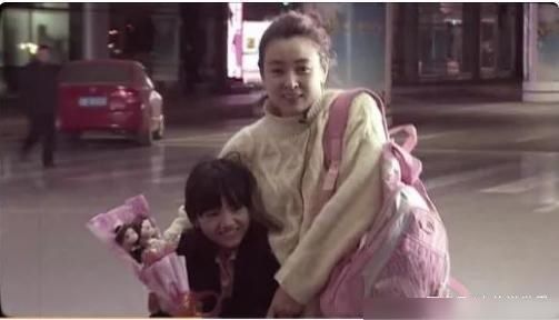  妈妈|《变形记》中的农家女李勒优，因太漂亮被城市父母收养，现状如何