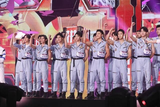  综艺节目|一档肾上腺素飙升的综艺节目，场面燃炸，荷尔蒙和观赏性十足