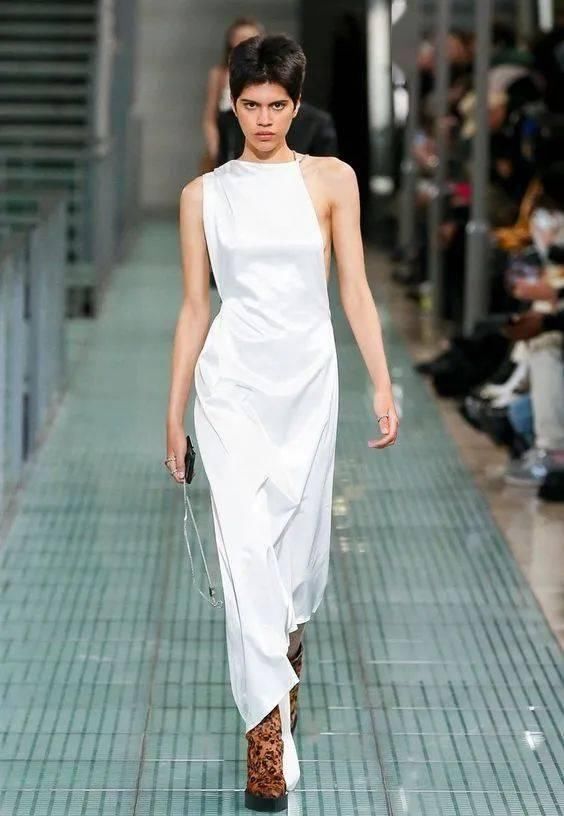 究竟|究竟为何大家如此“链链不舍”?!