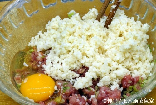  汤鲜|立秋贴秋膘，这菜再贵也要给家人吃，软糯可口醇香，汤鲜又润肺