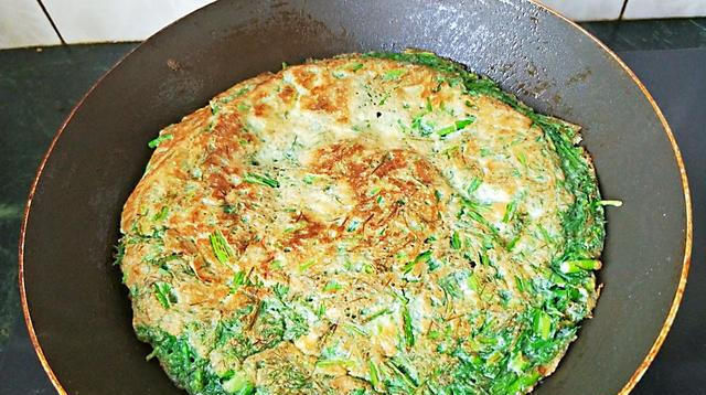  正值|正值茴香苗季，大厨教你做茴香鸡蛋饼，比吃肉还香