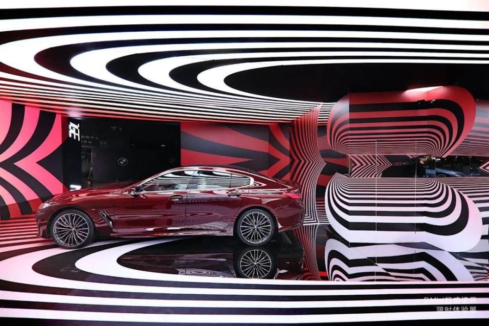 BMW|BMW开启超感境界限时体验展，滚石公布新版百大专辑｜直男Daily
