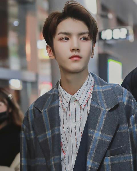  淘汰|《偶像练习生》淘汰选手，毕雯珺资源好，而他有些可惜！