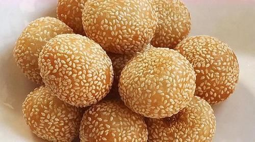 油条|1斤面粉1个鸡蛋,放冰箱冷藏一下,出锅个个鼓大泡,比油条还好吃