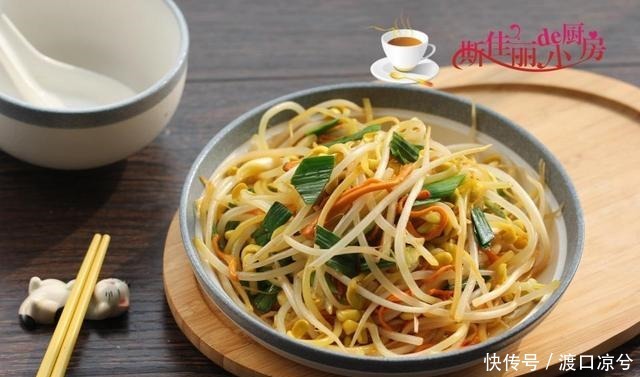 入少许盐调味|这年头吃啥都不如吃素,推荐8道素菜,清肠降脂比大鱼大肉受欢迎