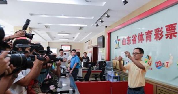 等奖的中奖注数开出|20091期大乐透开奖结果，一等奖2注，彩民道：不能再执迷不悟了！