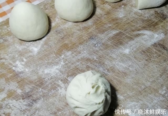 面团|现蒸馒头这样做，20分钟就搞定，香甜软糯，简单好吃，早餐不再愁