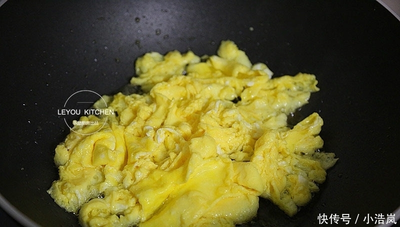 入味|炒一盘西葫芦出少半盘汤?掌握3点,入味好吃,还不易出汤