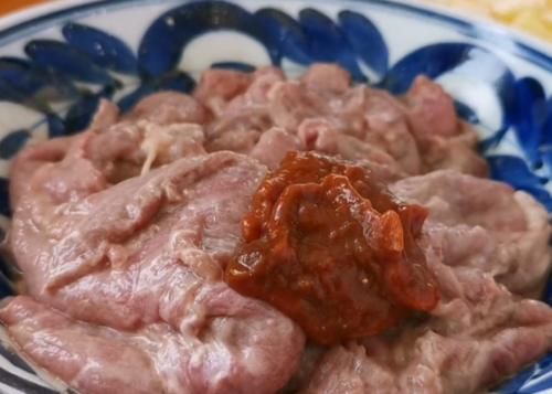 简单|牛肉这样做还是头一次见，简单一蒸，嫩滑鲜香，不错的居家美食