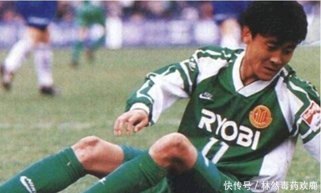  高峰|母亲是那英，父亲是前国足队员高峰，如今他15岁堪称最低调星2代