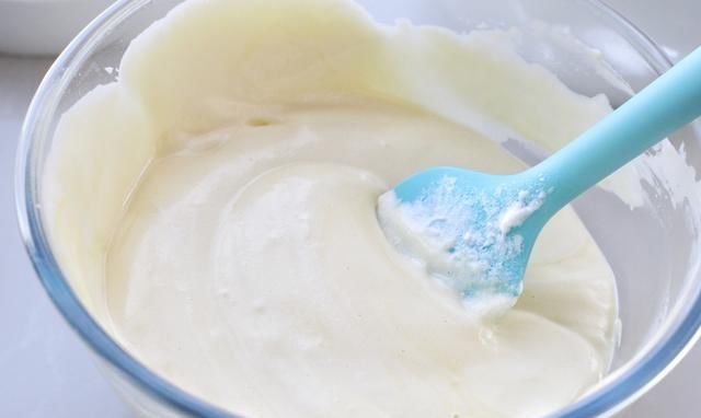  蛋糕|碰一下抖三抖的蛋糕，口感轻盈细腻，配方比例告诉你，一次就成功