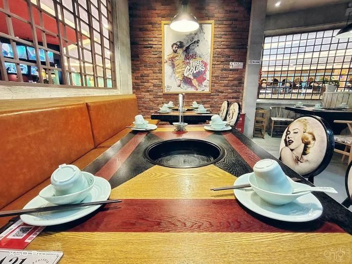 黑鱼|【吃堂】鲜辣酸爽的汤+Q弹嫩滑的鱼,这家店就凭一道菜打天下,够用了!