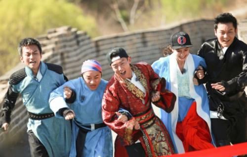  再现|《跑男》100期节目花絮，跑男老成员再现荧屏，看到天霸动霸tua泪目了