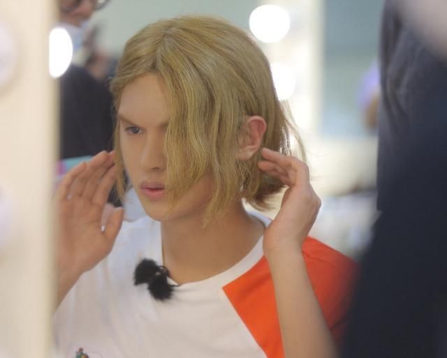  全场|元气满满的哥哥全场MVP是化妆师吧？你认得出来这是蔡国庆？