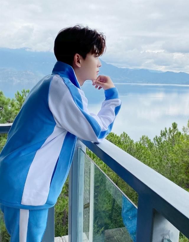 丁禹兮|10位男星穿校服!《以家人之名》宋威龙、罗云熙、丁禹兮都是顶级校园男神