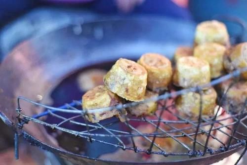 令人|油煎灯,地道的特色小吃,酥脆的口感令人回味无穷