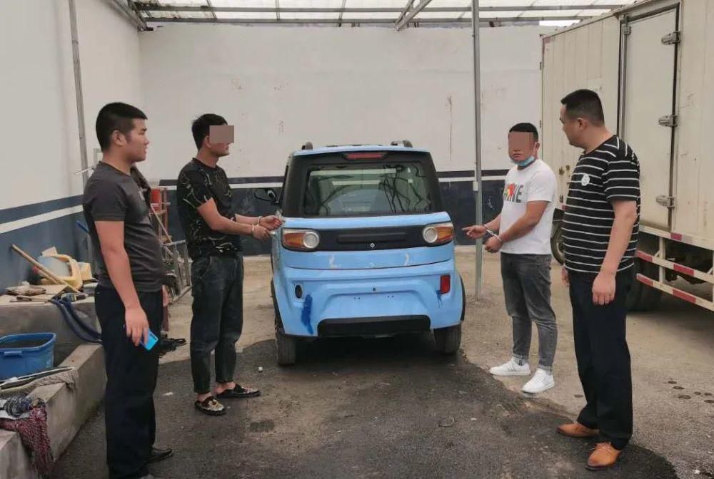 操作|神操作！临泉2人被抓，1人在追捕！
