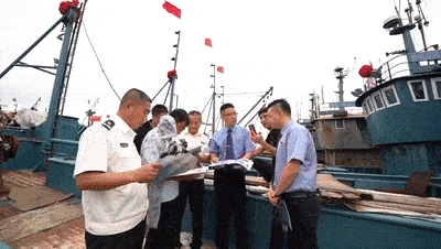  鱼苗|“走近一线检察官”直播活动：检察官见证百万鱼苗入黄海