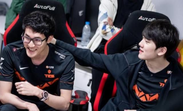  压力|LOL TES赛后群访，Karsa：平时会请Knight吃外卖增进感情