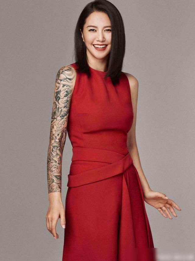  冠军|一档综艺集齐超女的前三甲，冠军仍是选手，被当初亚军和季军点评