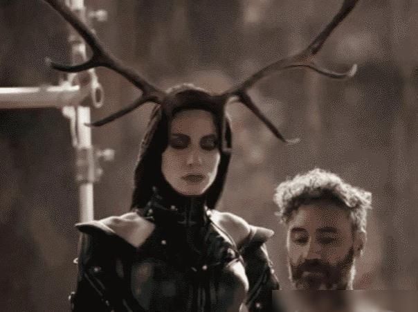 爪子|海拉:我的角是道具!金刚狼:我的爪子是道具!他:我全是道具