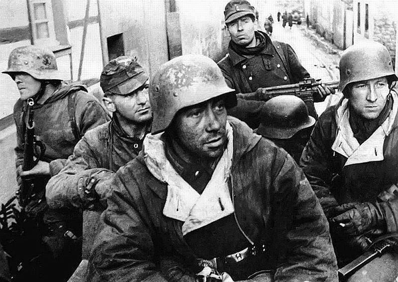 灰头土脸|柏林最后的防线：朱可夫被搞得灰头土脸，海因里希虽败犹荣