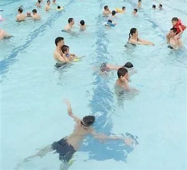 游泳过程中|石首：关于游泳场所的相关问题