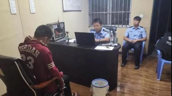 入住|惊悚!入住一宾馆,女子半夜醒来发现房里有个男子对着她笑