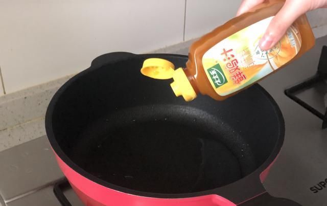  冬瓜|颜值爆表的虾滑酿冬瓜，端上桌的那一刻就惊艳全场了