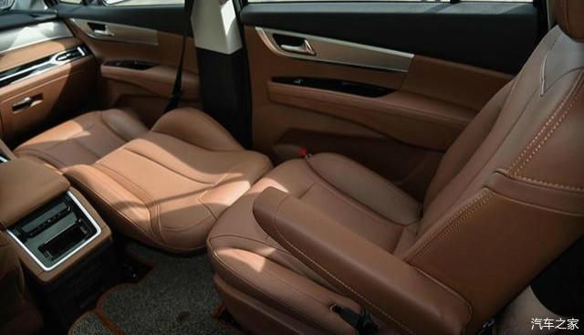 MPV|适合二胎家庭的七座MPV,海马7X实拍体验