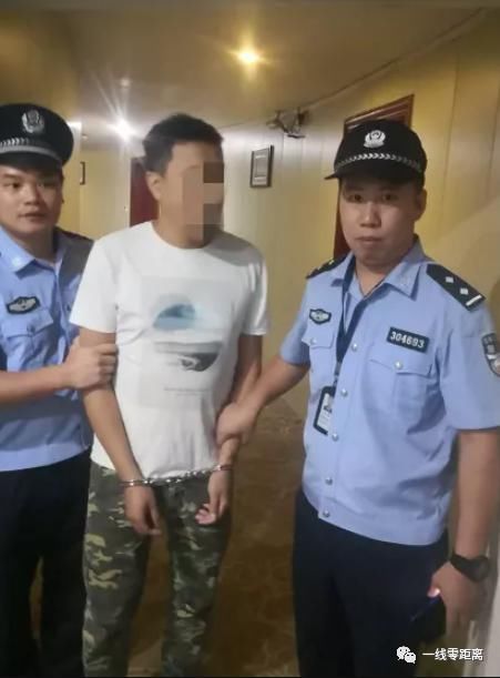 男子|气愤！消防员正奋力灭火，一男子却当众辱骂消防员！