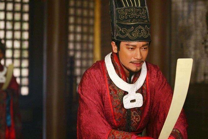 岳飞|岳飞后代写的战争史不可靠？你看看南宋的官史总编是谁