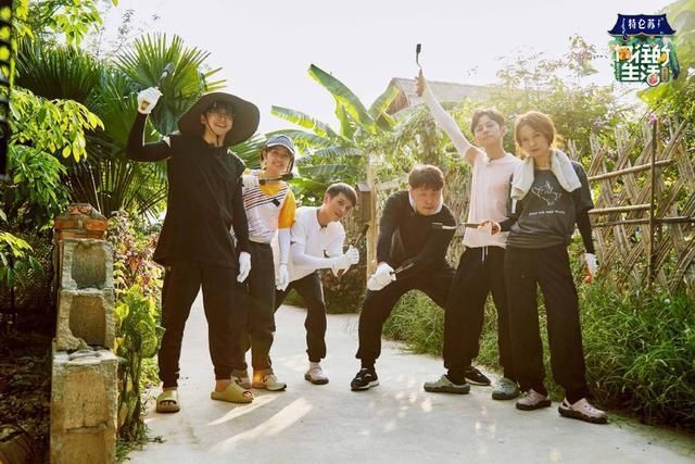  远方|《向往的生活》第四季不再向往：没有了诗与远方，只剩商业与尴尬