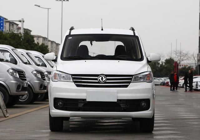 设计|售4.19万的国产面包车，7座布局+大空间，比五菱宏光实用