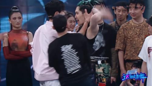  王一博|《街舞3》王一博为何“反撩”斗舞时的小宝？看他是如何做出解释