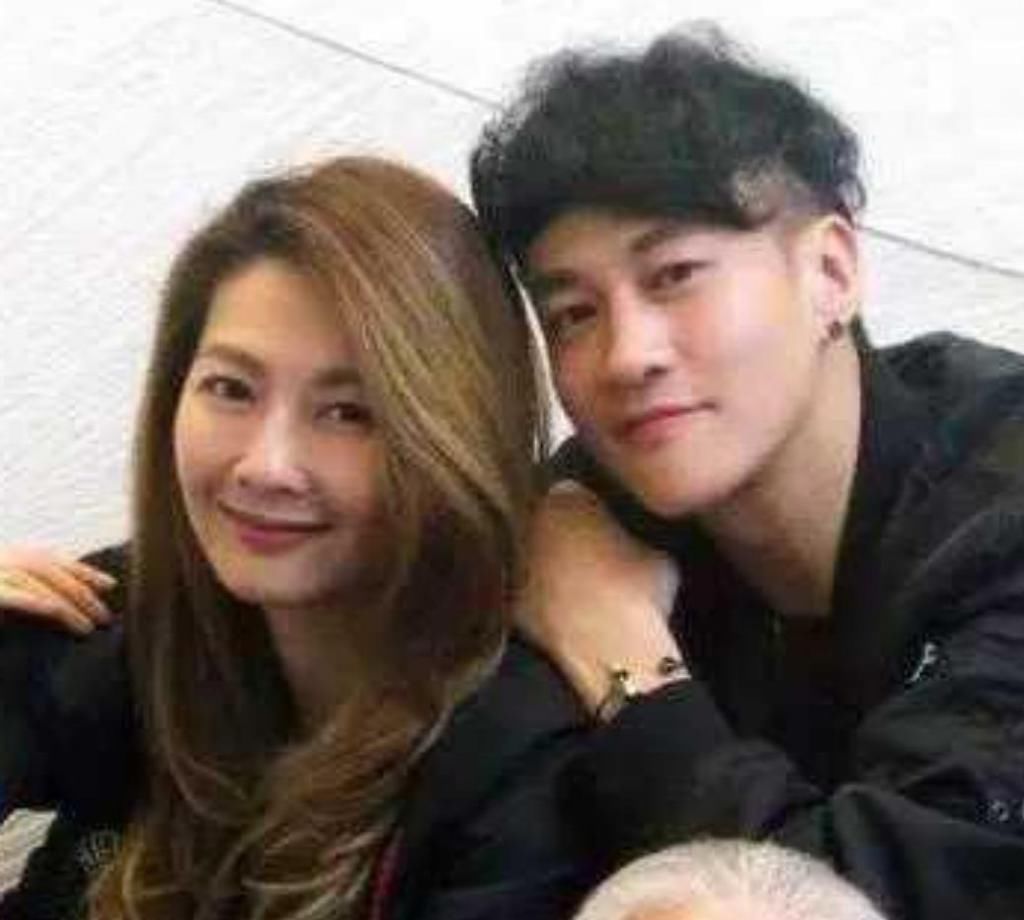  上班族|娶了普通上班族的四位男明星，至今没有任何绯闻，全都把老婆宠上天！