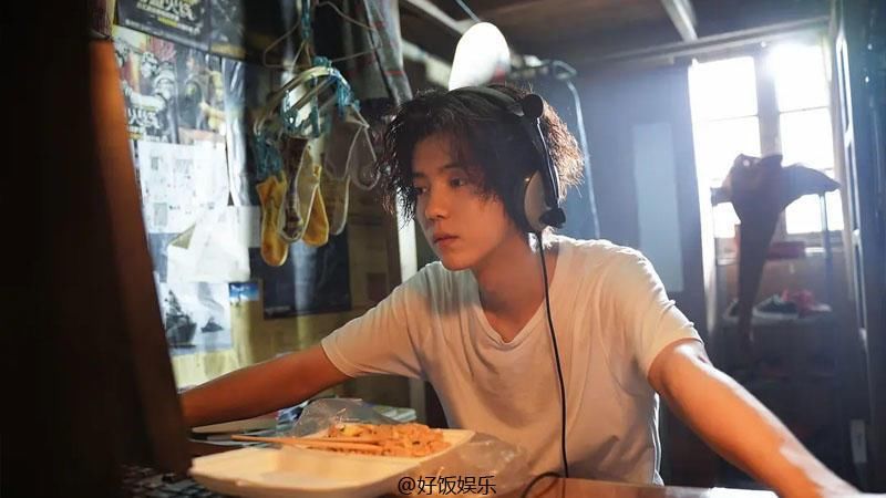 火线|豆瓣7.9,近八成好评,流量鹿晗能凭一部《穿越火线》逆风翻盘?